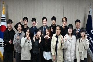 문학적 솜씨를 뽐내다, 솔뫼문화상